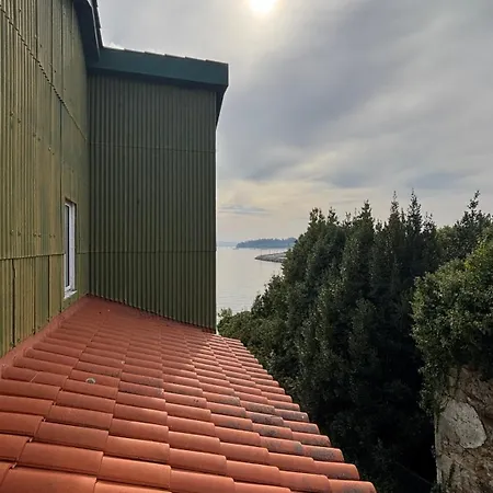 La Casa De San Lazaro 포브라 도 카라미냘