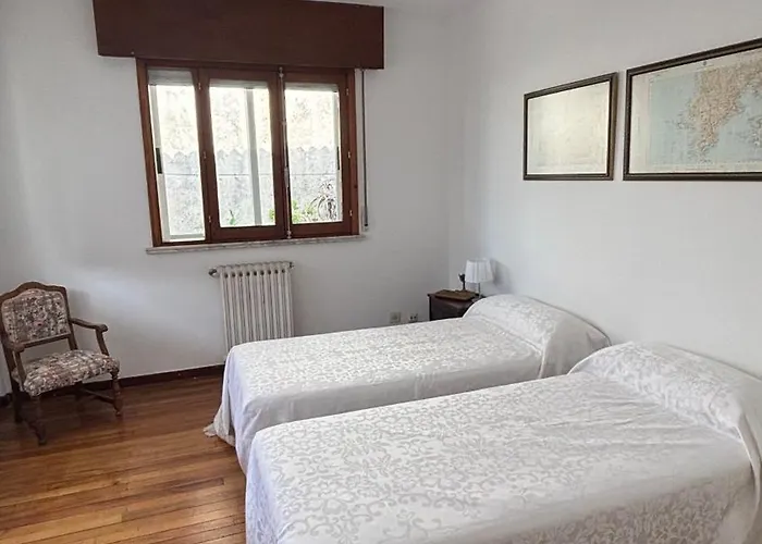 La Casa De San Lazaro Pobra Do Caraminal